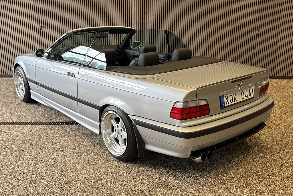 BMW 328 i Convertible M Sport