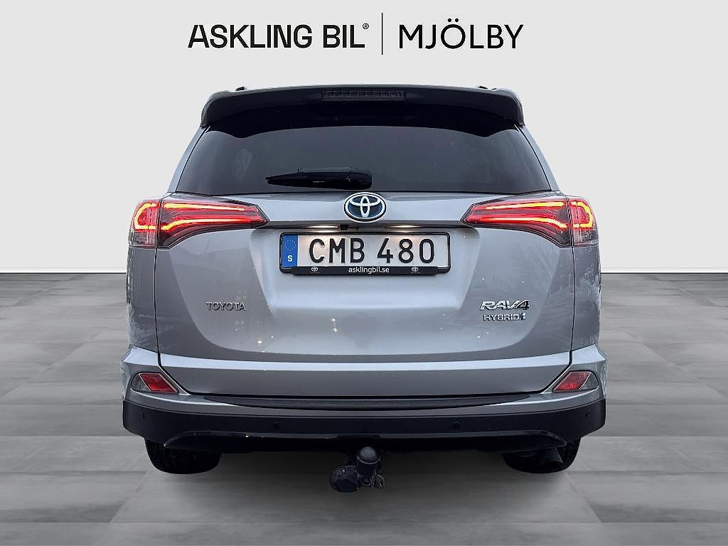 Toyota RAV4 2018 - miniatyr 5