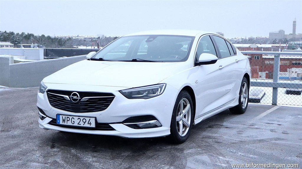 Opel Insignia 2.0 CDTI Grand Sport 170hk Business V/S-hjul