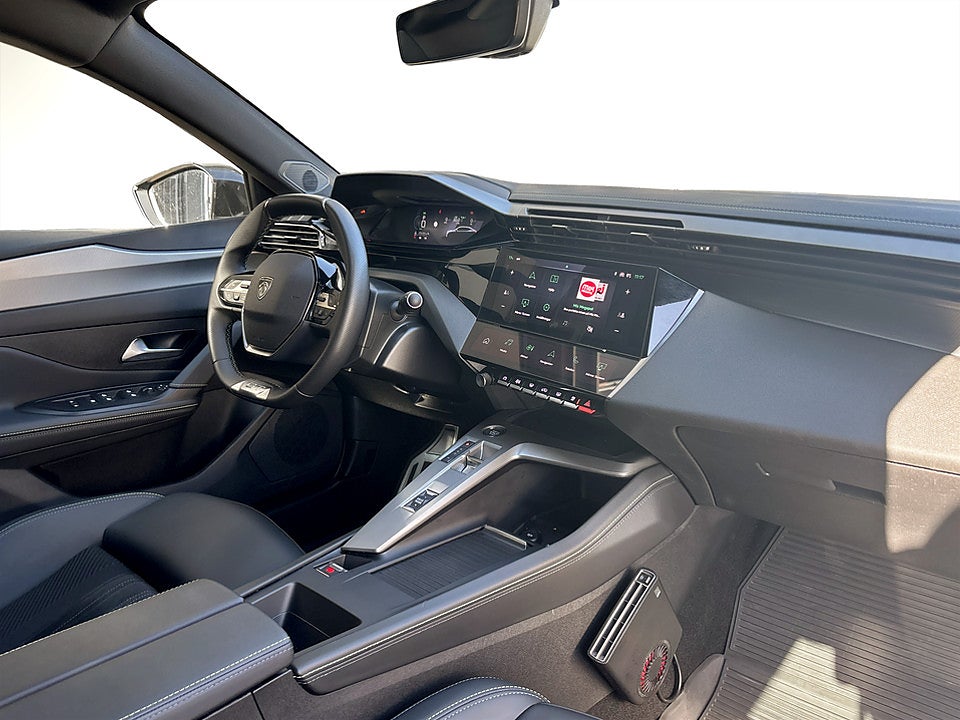 Bild på Peugeot 408 GT 1.2 PT 130hk Aut B-KAMERA KUPEFLÄKT EL-BAKLUCKA