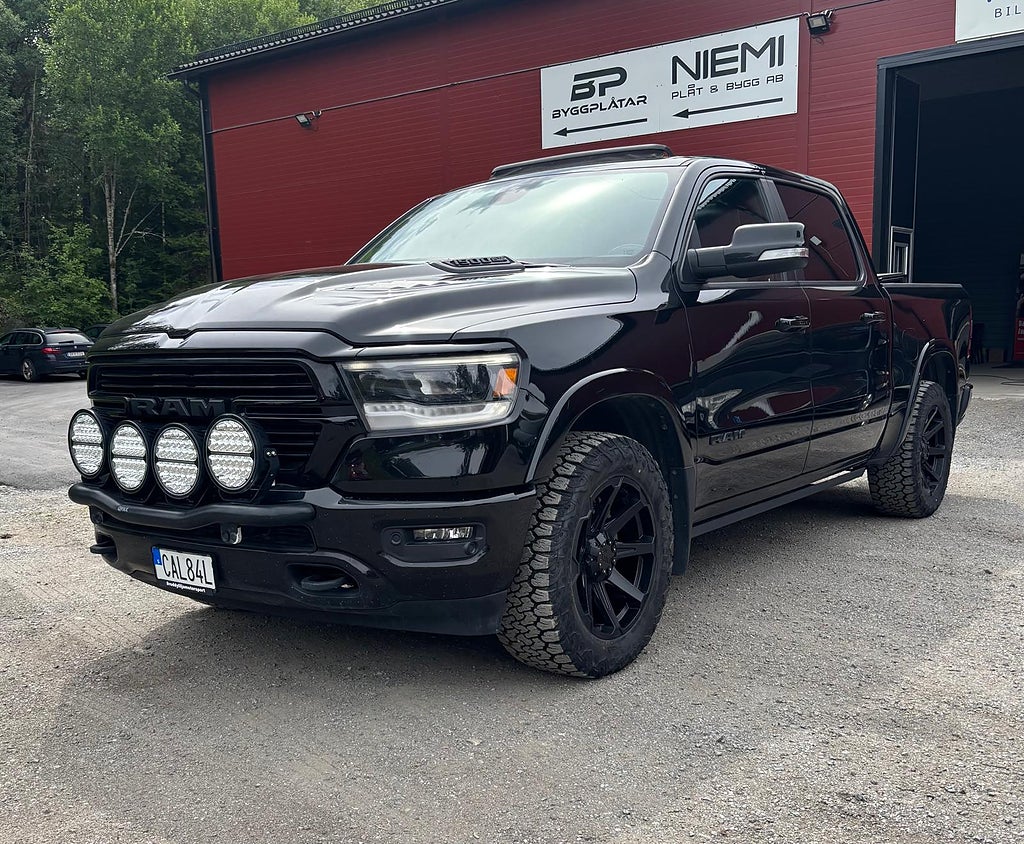 RAM 1500 Crew Cab 5.7 V8 HEMI Flex Fuel 4x4 TorqueFlite Euro 6
