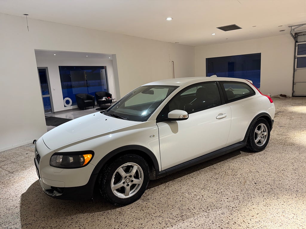Volvo C30 1.6D DRIVe Summum ny servad välvårdad 