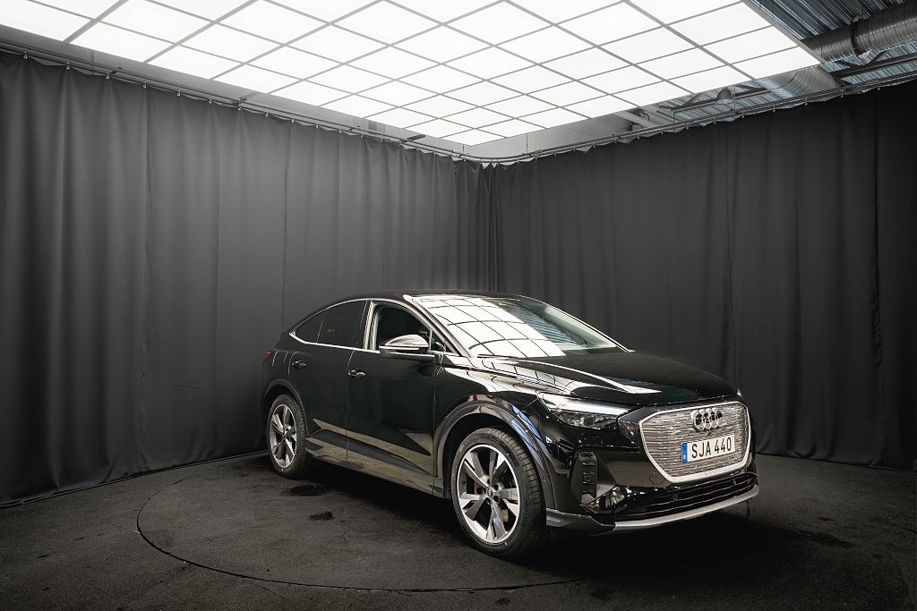 Audi Q4 E-Tron 45 Sportback QUATTRO ADVANCED DRAG 360° 1-ÄGARE MOMS