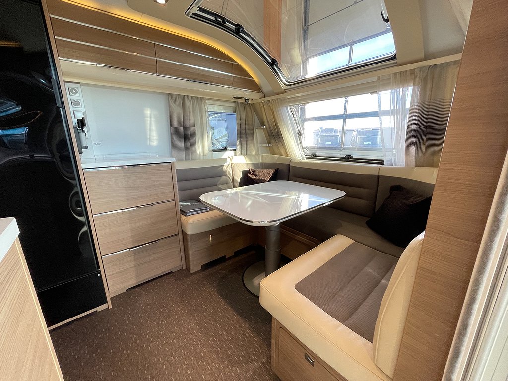 Adria Adora 542 UL / ALDE / Långbädd / Markis /  - Adria