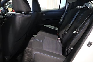 Halvkombi Nissan Leaf 13 av 19