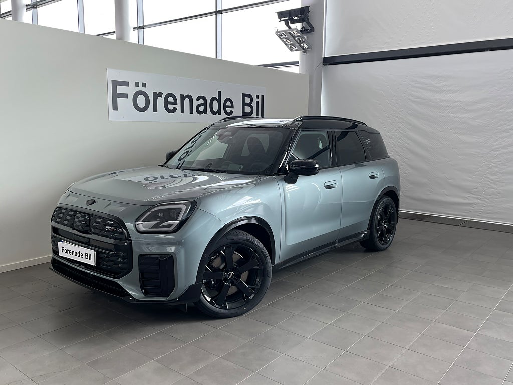 MINI Countryman SE ALL4 JCW Trim Paket M 0,95% ränta*