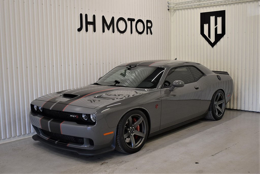 Dodge Challenger SRT Hellcat 1000hk Påkostad/Lågmil/Lågskatt