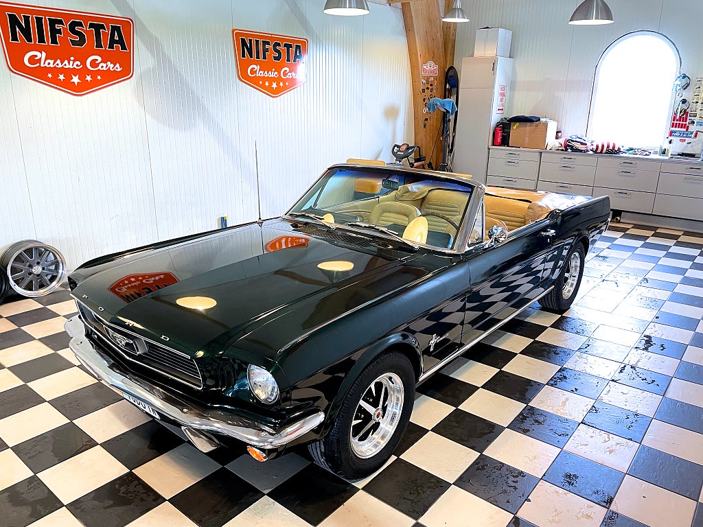 Ford Mustang Cabriolet Servostyrning