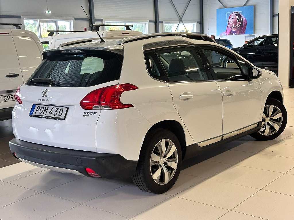 Peugeot 2008 Allure 1.2 VTi 82hk EGS Euro 6 thumbnail