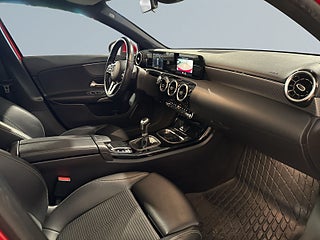 Mercedes-Benz A 180 Låg skatt Kamera Drag Mvärm Widescreen S/V-hjul – bild 10