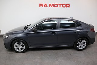 Halvkombi Hyundai i30 Fastback 2 av 14