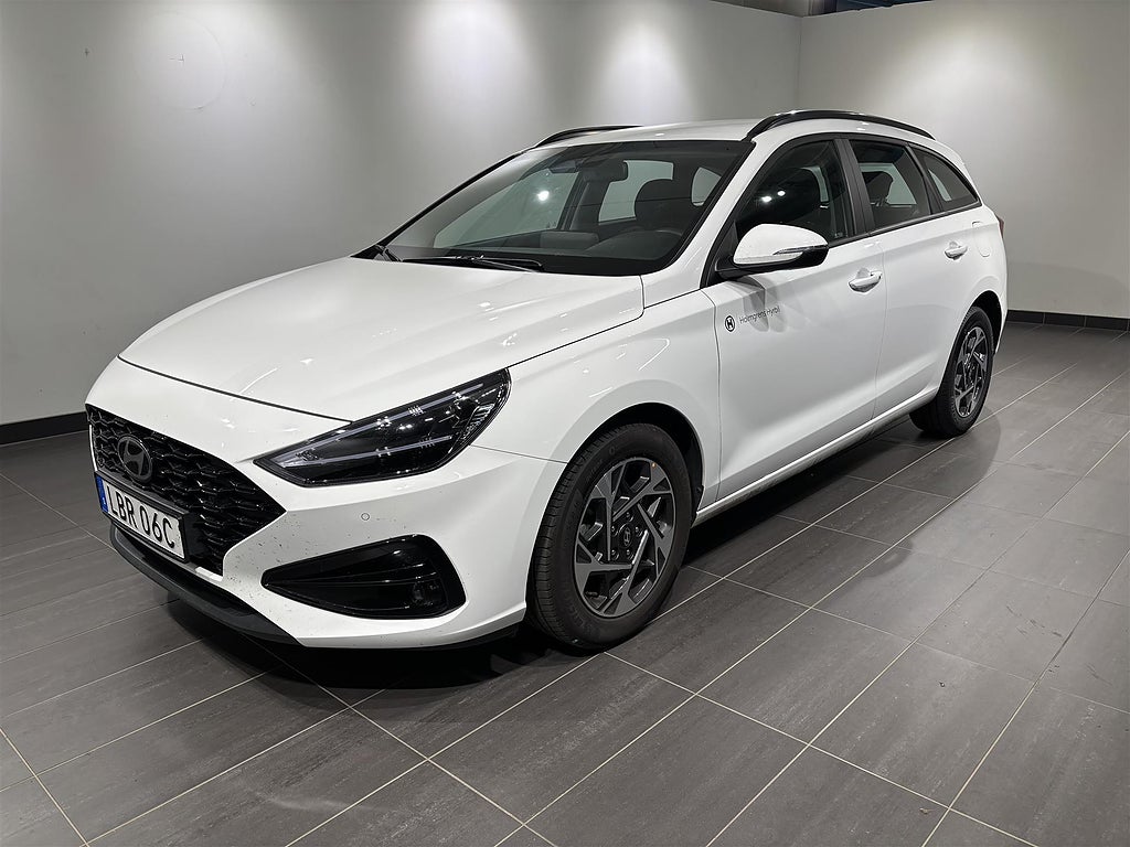 Hyundai i30 Kombi 1.0 T-GDi Essential Aut Kamera LED Rattvärme | Ränta 3,95%