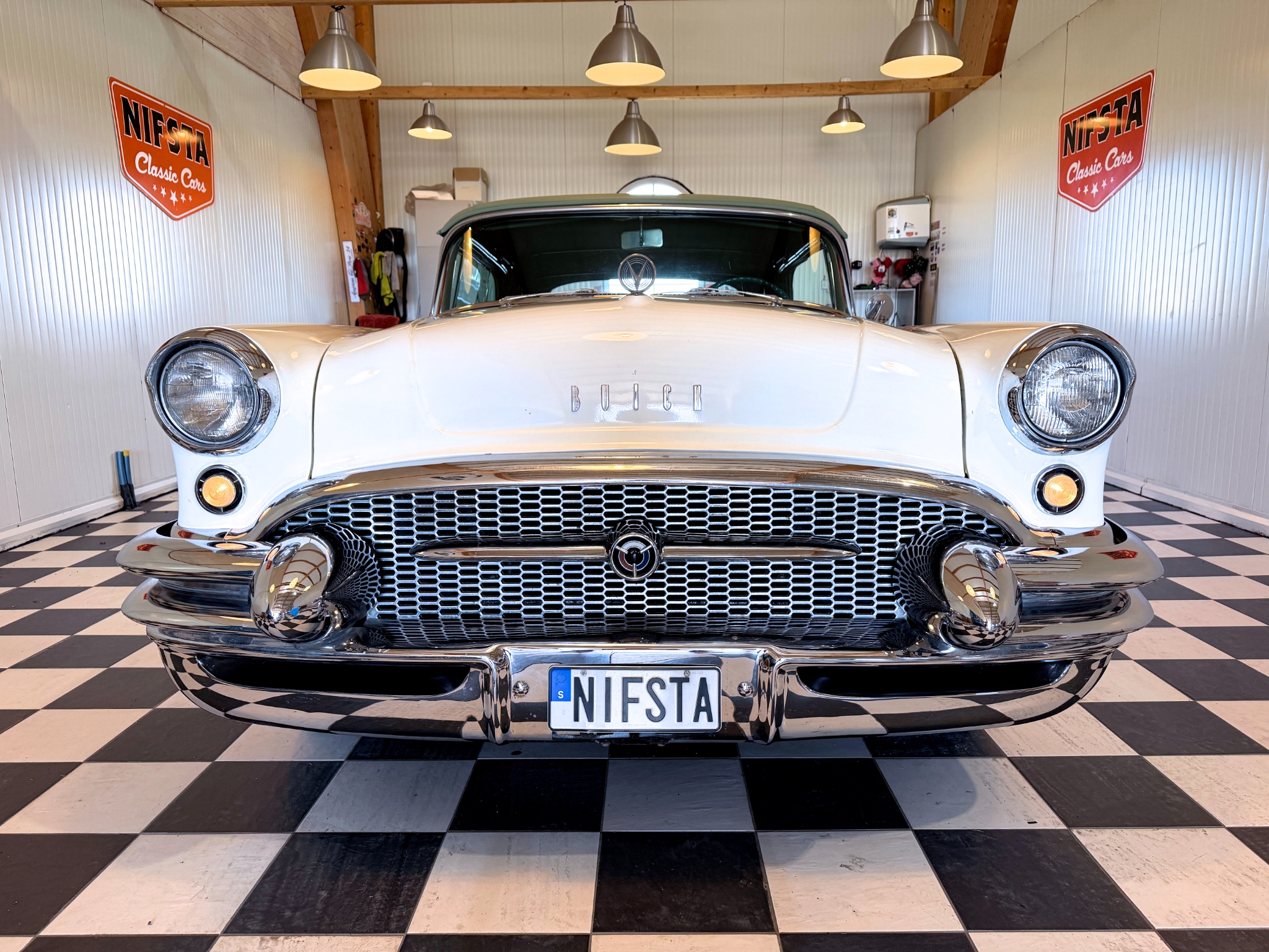Buick Special Convertible 1955, kuva 4/10