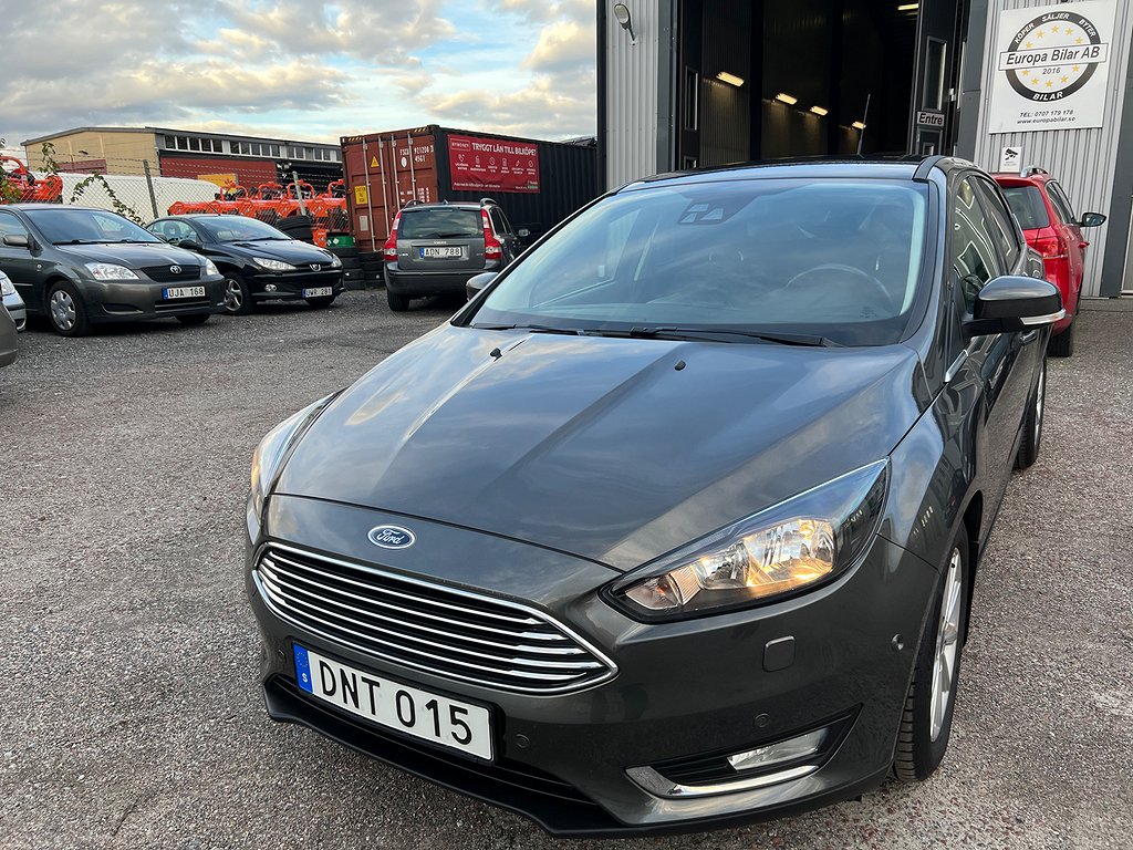 Ford Focus 1.0 EcoBoost Titanium Euro 6 DRAG M-VÄRMARE 125HK