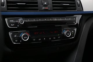 Sedan BMW 330 21 av 24
