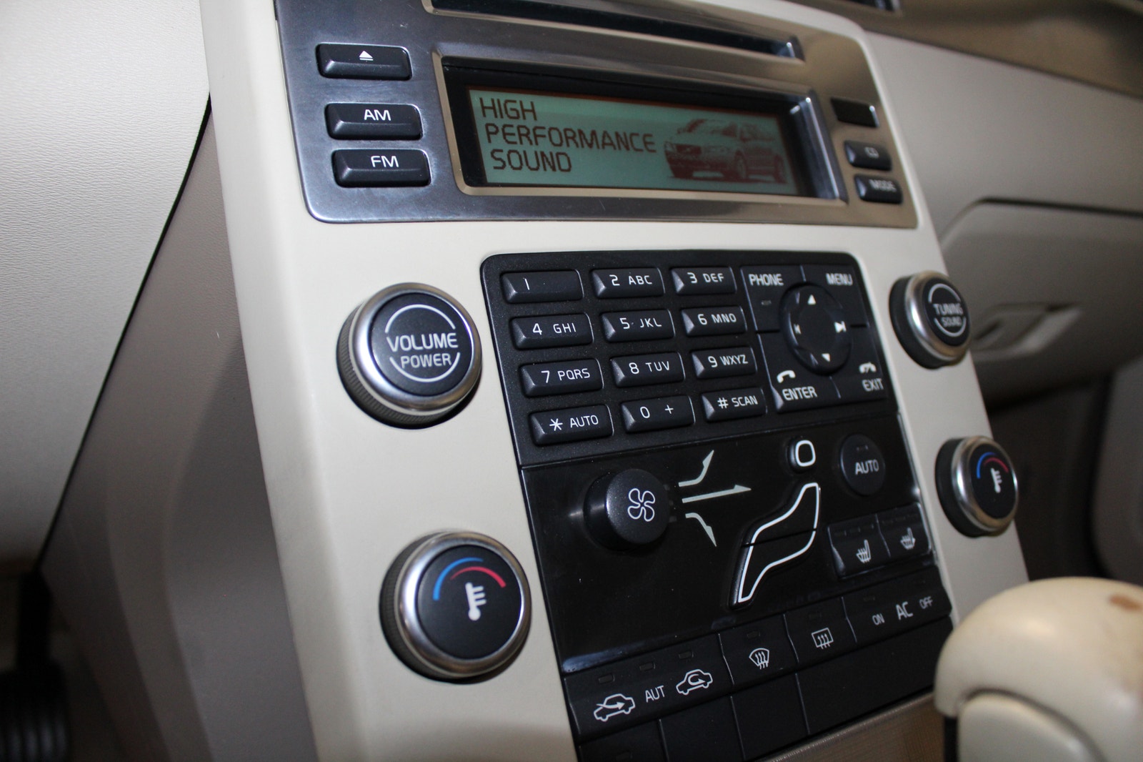 Volvo V70 2.4D Geartronic Momentum, Drag, S&V-hjul 2008 - miniatyr 20