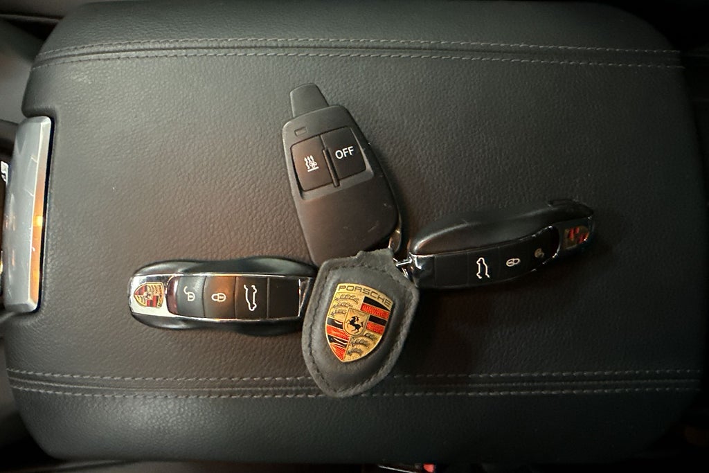 Porsche Cayenne 2016 - miniatyr 11