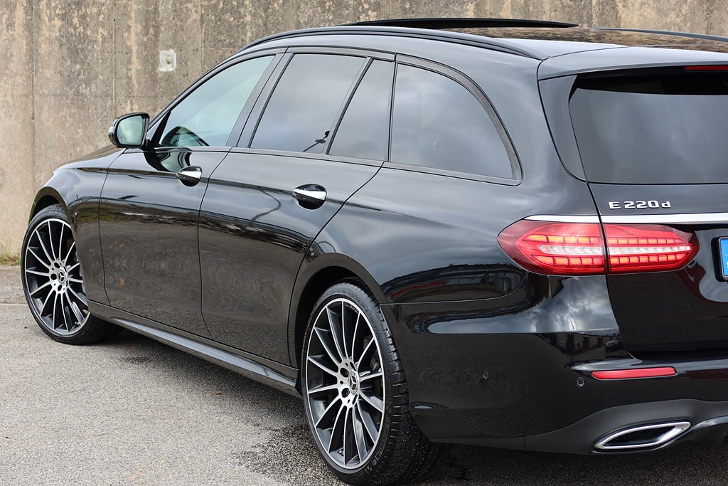Mercedes-Benz E 220 d AMG 360° Drag WideScreen Värmare Pano Night Paket