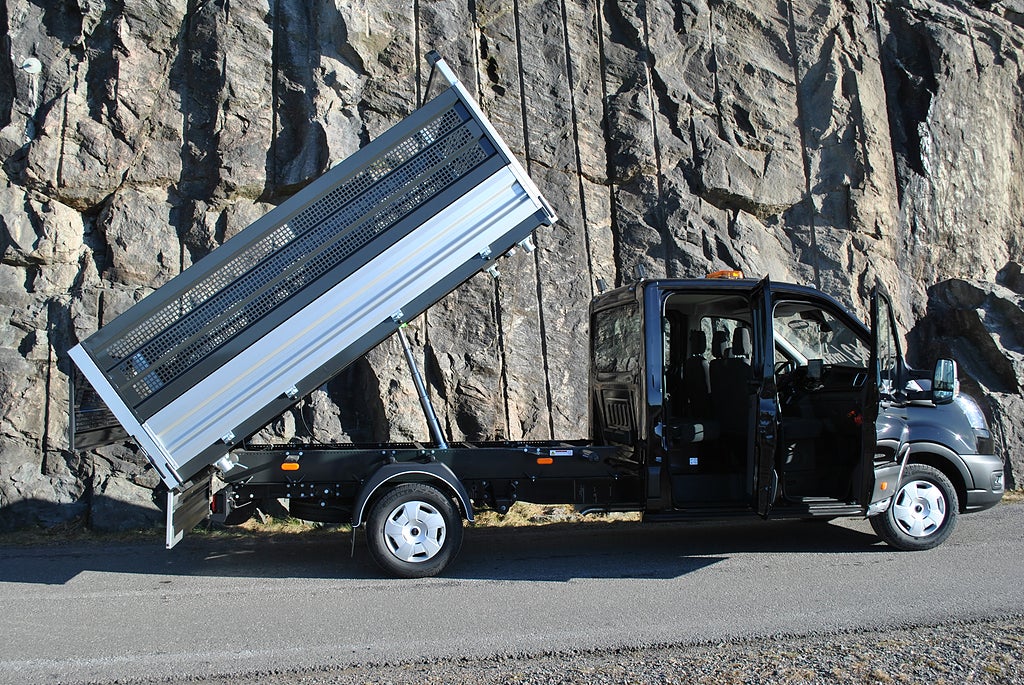 Ford Transit 165hk 7-Sits D-Hytt med Tipp 