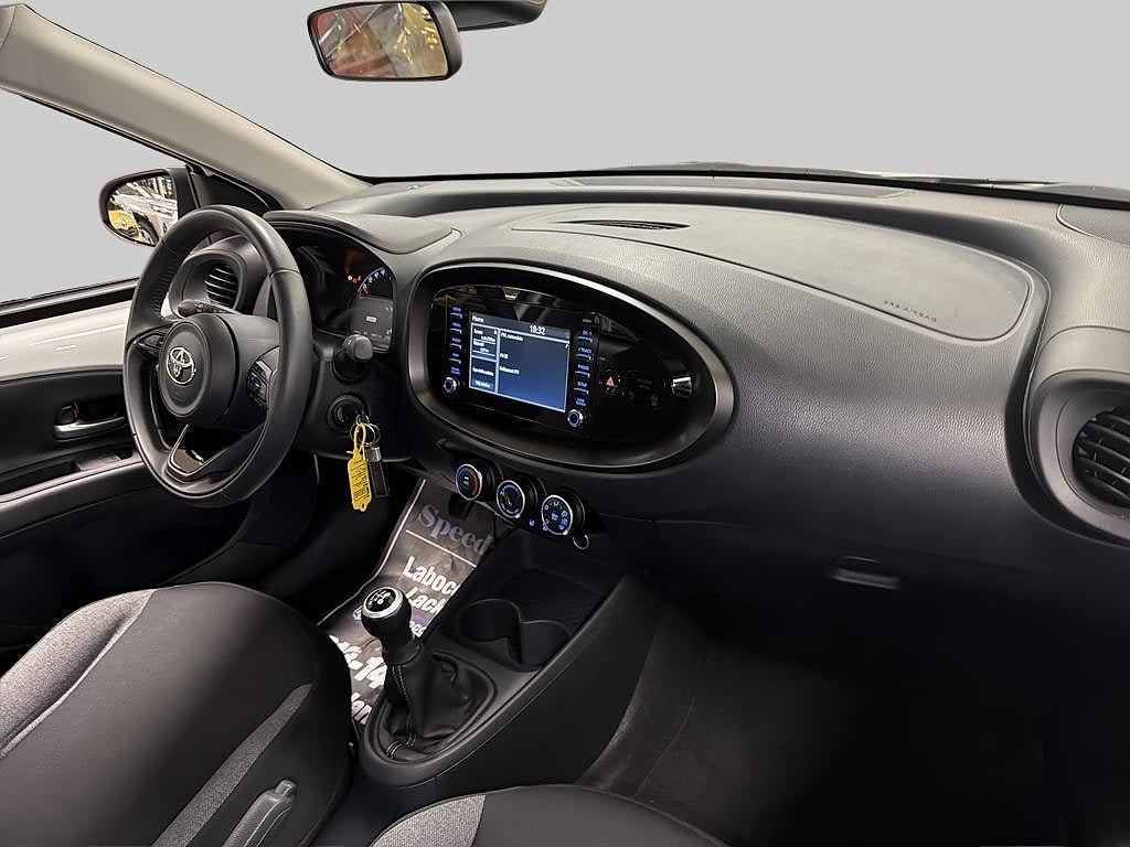 Toyota Aygo 2022 - miniatyr 6