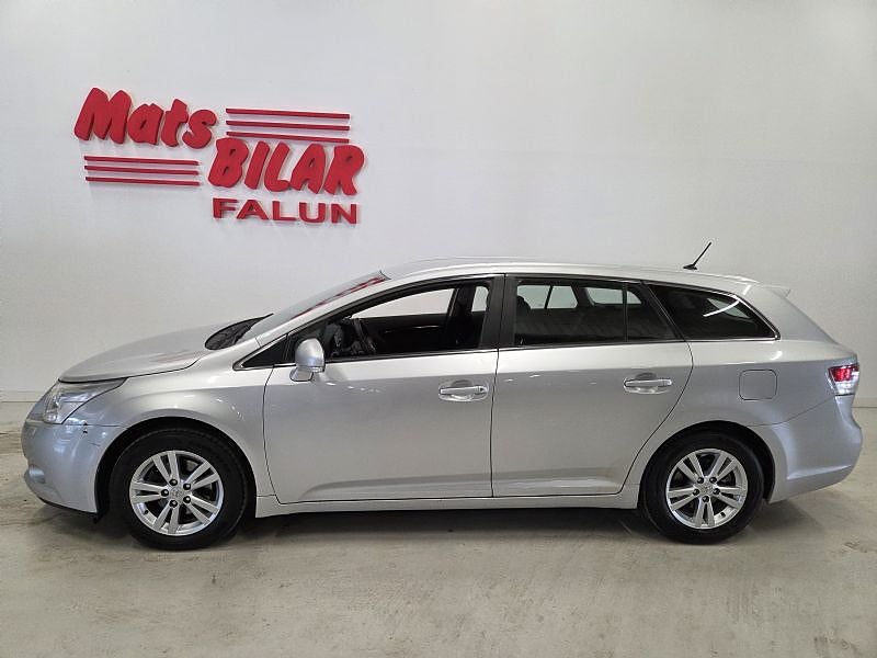 Toyota Avensis 2,0 152 Hk Automat Kombi Buisness