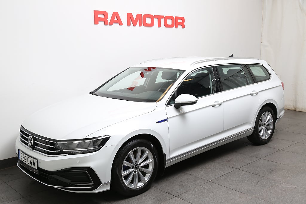 Volkswagen Passat Sportscombi GTE Plug-in 218hk DSG Motorv Extraljusramp 2021