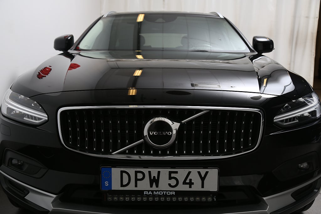 Volvo V90 Cross Country B4 197hk Advanced SE AWD Kamera Drag Polestar 2021