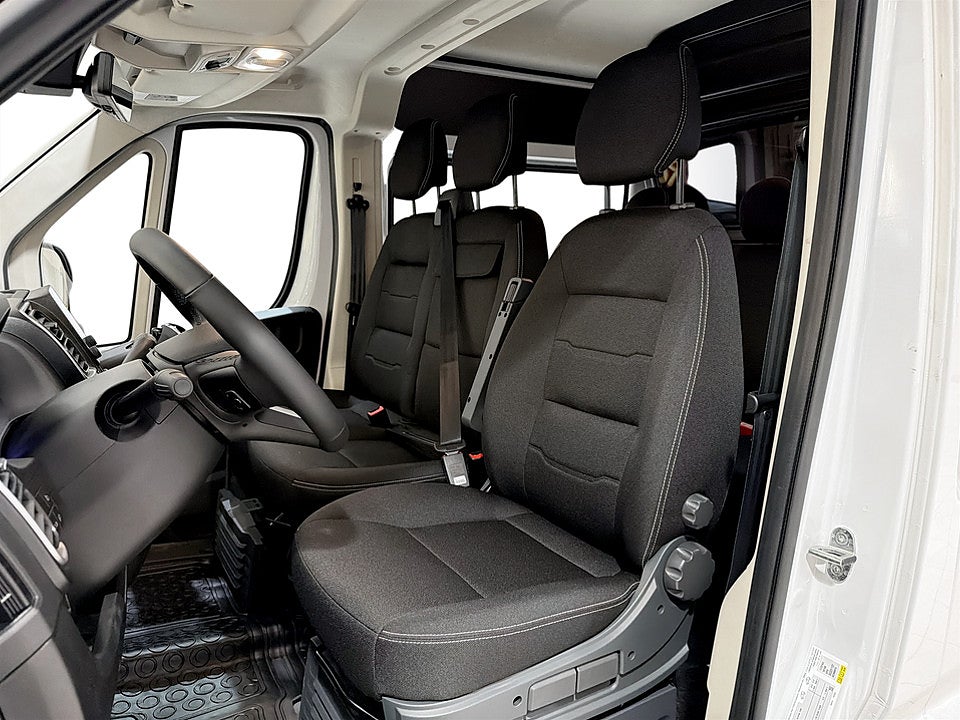 Bild på Peugeot Boxer Snoeks Crew Cab 180hk Aut L3H2 - OMGÅENDE LEVERANS!