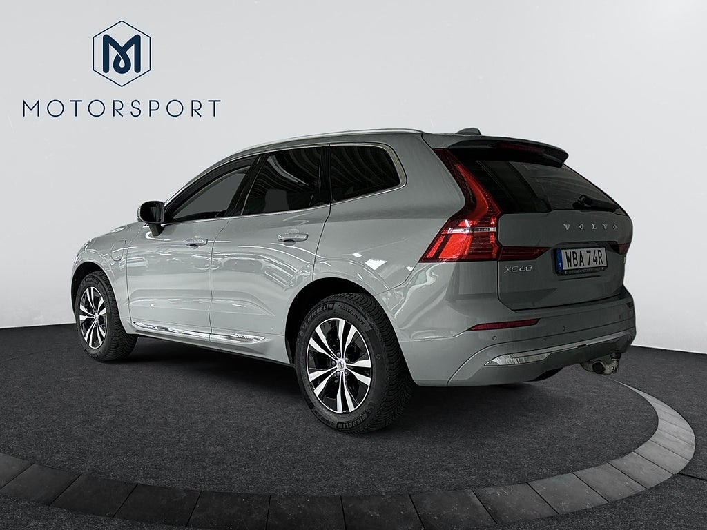 Volvo XC60 Recharge T6 AWD Core Edition DRAG Pano Navi Backkamera bild 4