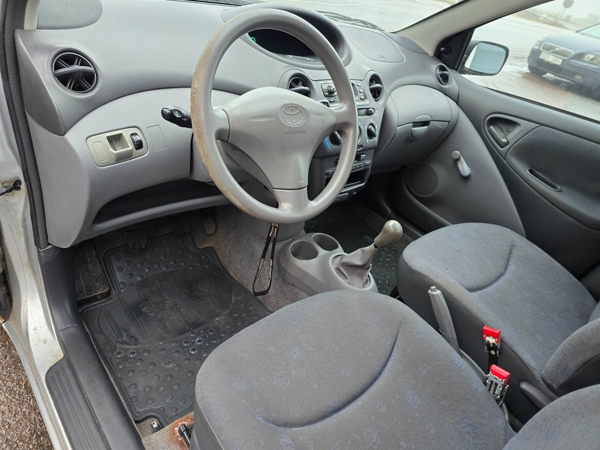 Toyota Yaris 2002, bild 7/10
