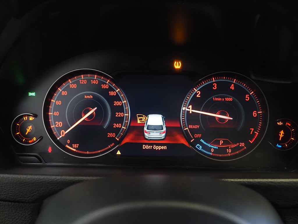 BMW 320 i 184hk xDrive Touring M Sport |Navi|Kamera|Drag| 2019