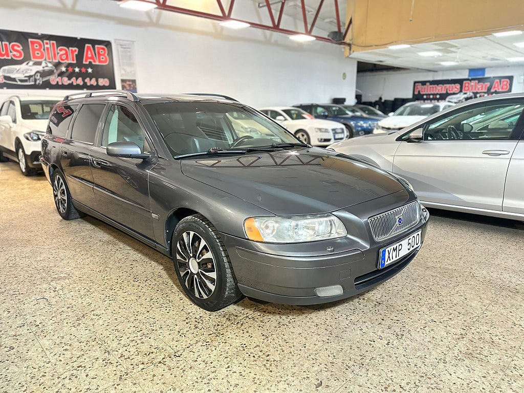 Volvo V70 2.4 CNG Kinetic Ny Besiktigad & Ny Servad 