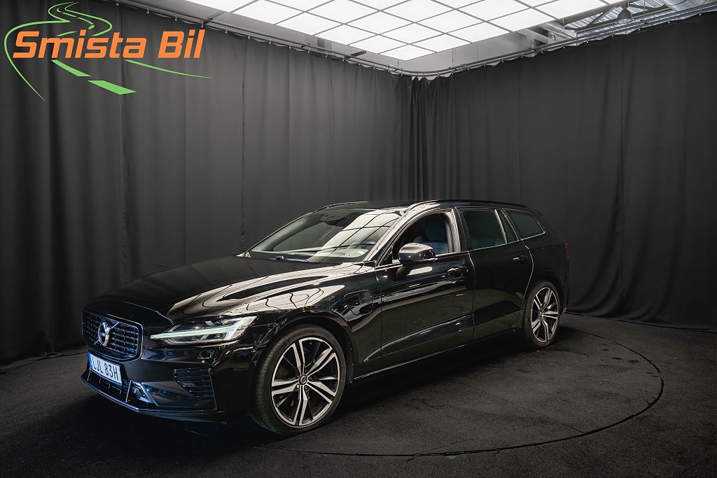 Volvo V60 Recharge T6 AWD R-Design DRAG LÄDER KAMERA ELSTOL MOMS