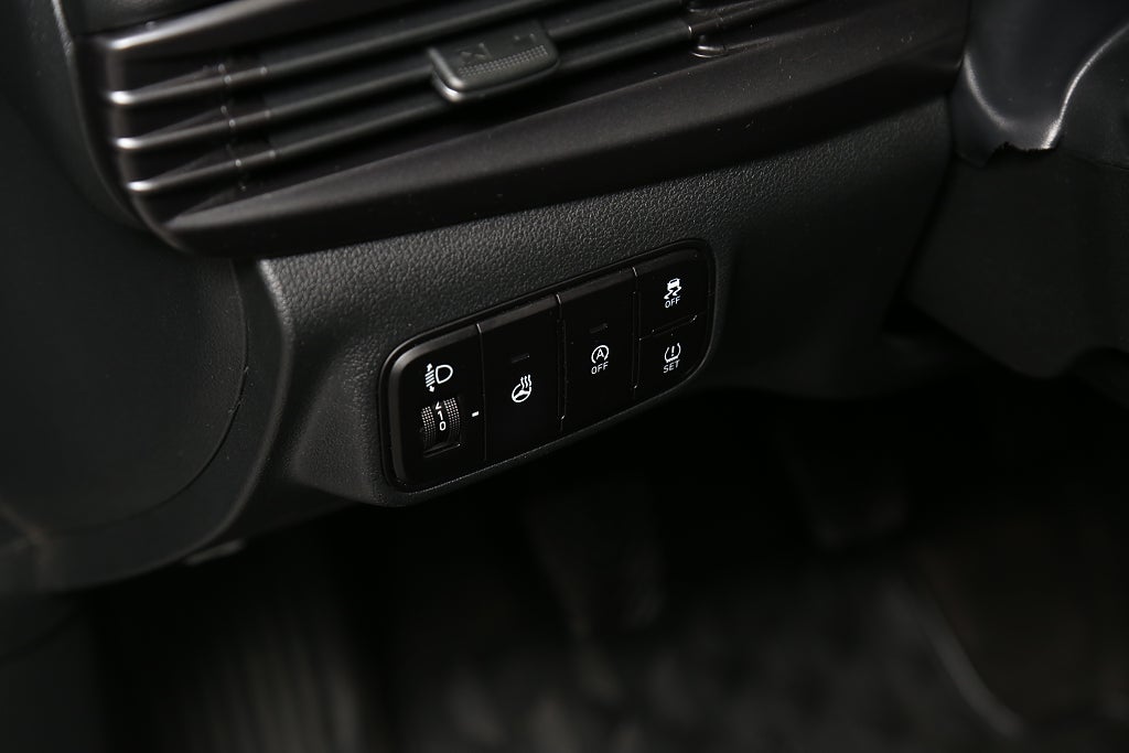 Hyundai i20 1,2 MPi 84hk Essential Kamera CarPlay 1ägare P-sensor 2021