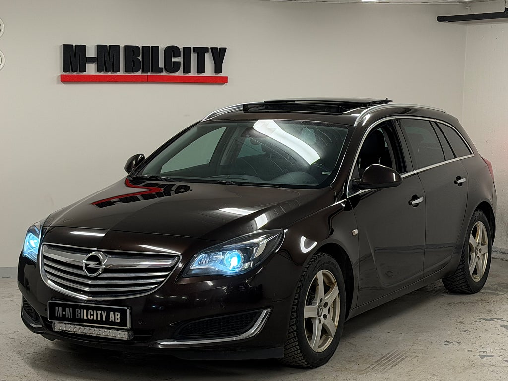 Opel Insignia Sports Tourer 2.0 CDTI|Pano|D-värm|Drag|Navi