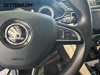 Kombi Skoda Superb 17 av 19