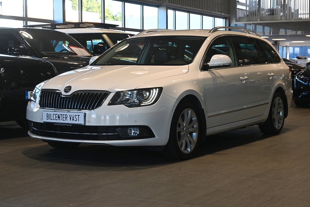 Skoda Superb Kombi 2.0 TDI 4x4 170hk Navi Läder Värmare 