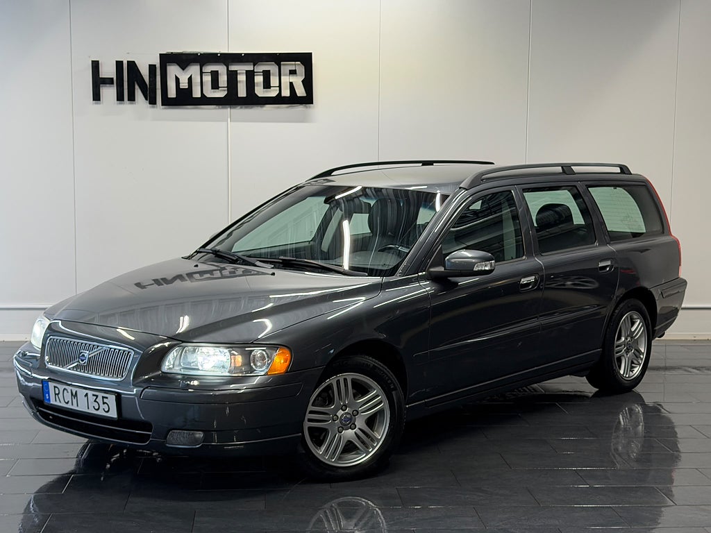 Volvo V70 2.4D Classic Momentum |2Ägare|Värmare|NyBess|NyServ|