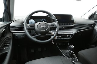 Halvkombi Hyundai i20 11 av 23