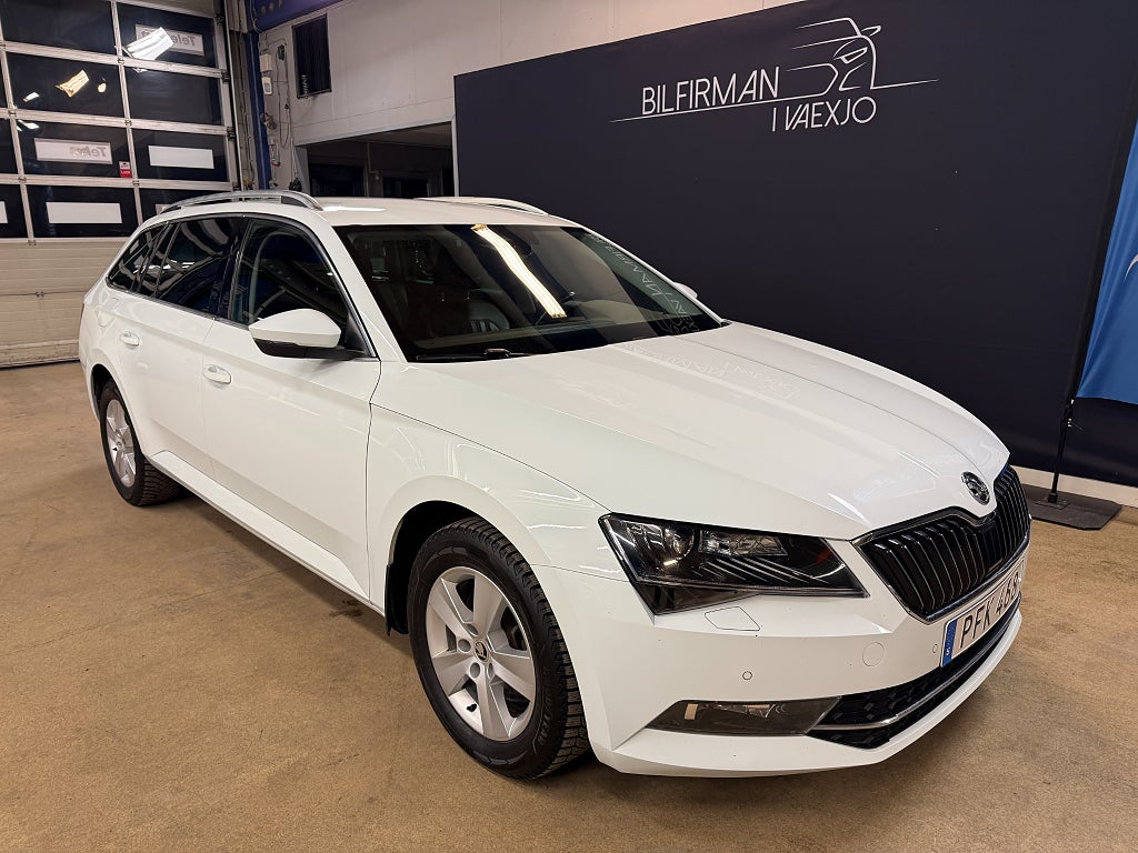 Skoda Superb 2.0 TDI 4x4 SCR Style Euro 6 *Värmare, Drag, Skinn*