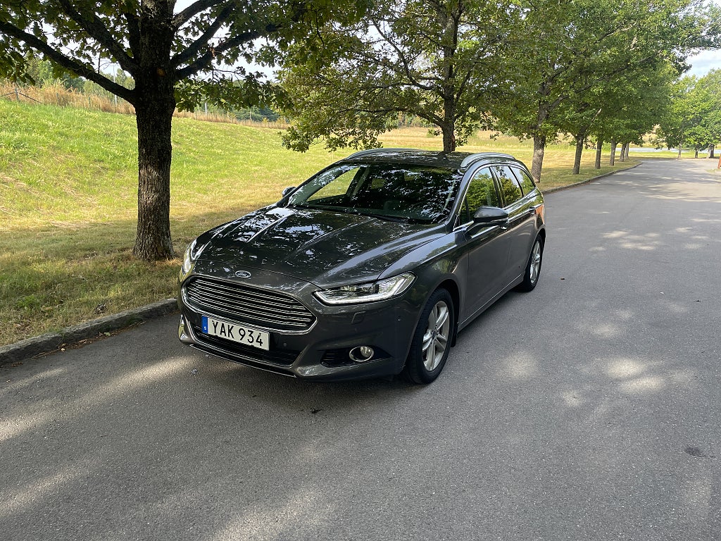 Ford Mondeo Kombi 2.0 TDCi AWD Powershift Business Euro 6