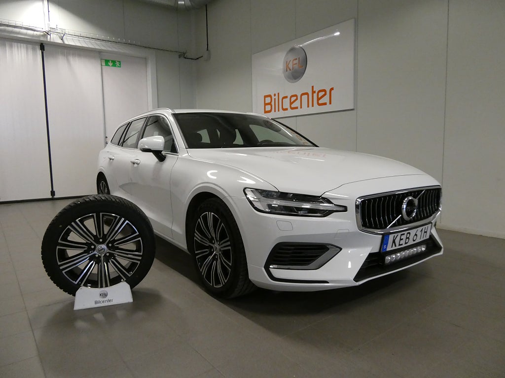 Volvo V60 Recharge T6 AWD *KFL 10 år 2,99% * Drag-VOC-Navi-BLIS