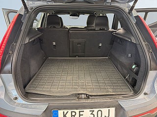 Volvo XC40 T5 Twin Engine Momentum Advanced S&V-hjul/MOMS/360/Drag