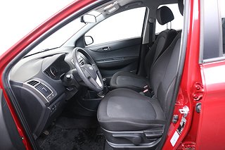Halvkombi Hyundai i20 9 av 16