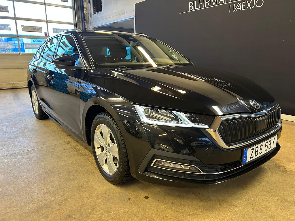 Skoda Octavia Kombi 2.0 TDI SCR Style *Värmare /Drag /Vhjul*
