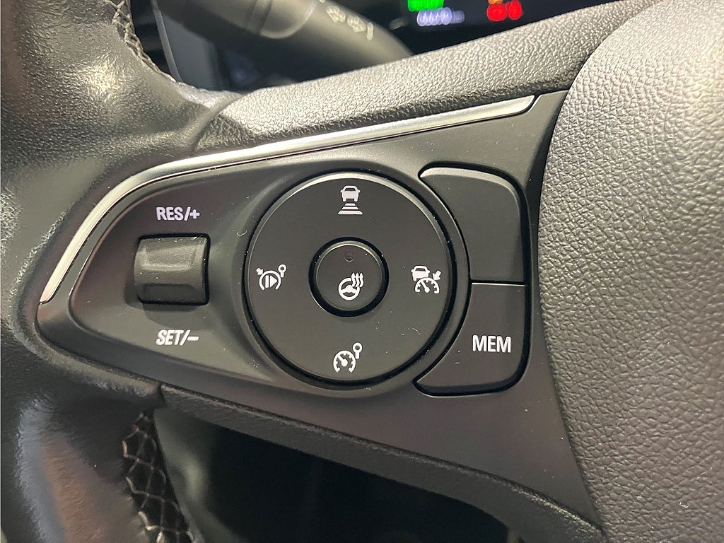 Bild på Opel Mokka-e Ultimate 50kWh 136hk Aut - B-KAMERA, CARPLAY, RATTVÄRME