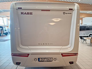 Husbil-halvintegrerad Kabe Classic 740 LGB 4 av 27