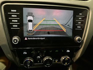 Skoda Octavia Scout 4x4 Premium Drag Canton Dvärm GPS SoV