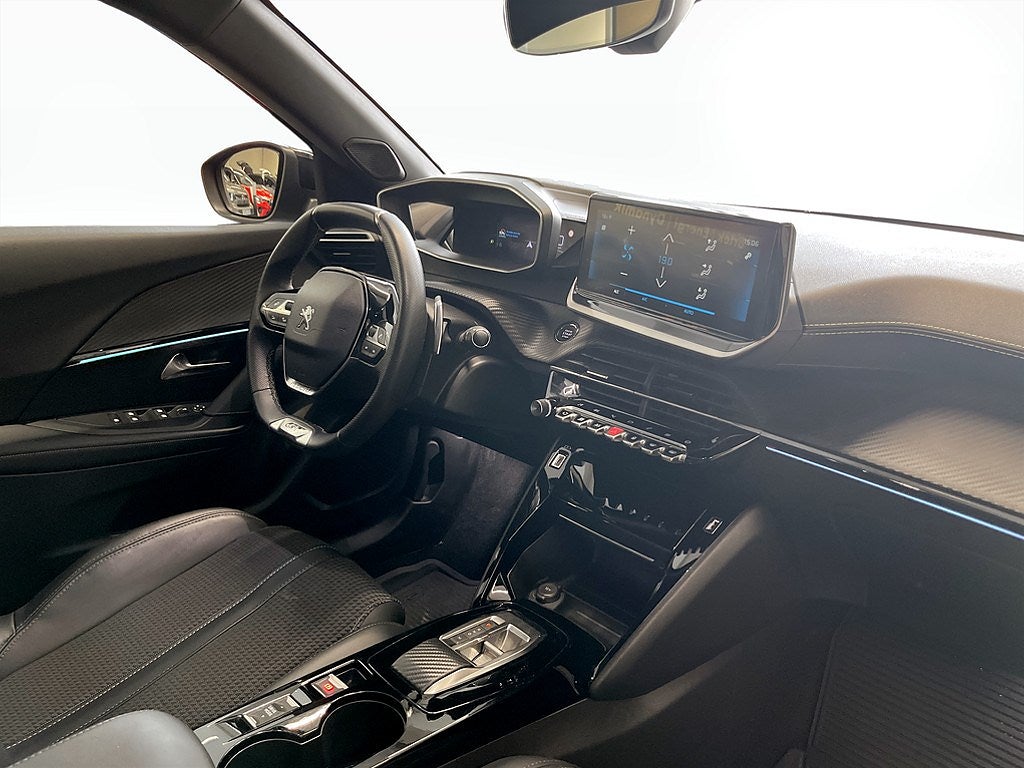 Bild på Peugeot 2008 GT 1.2 PT 130hk Aut - 360-KAMERA, CARPLAY