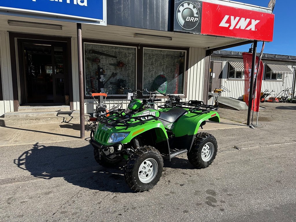 Arctic Cat 500 4X4 -05 MYCKET FINT SKICK 